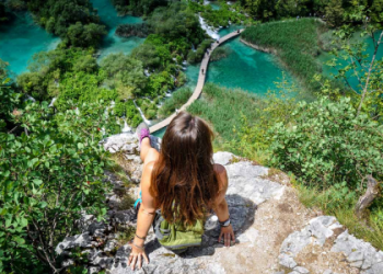 7 Expert Secrets to Building the Ultimate Sweeper Defender: Tactics, Training, and Mistakes to Avoid